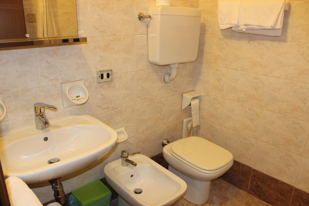 Albergo Napoleone SantʼAmbrogio di Valpolicella Quarto foto