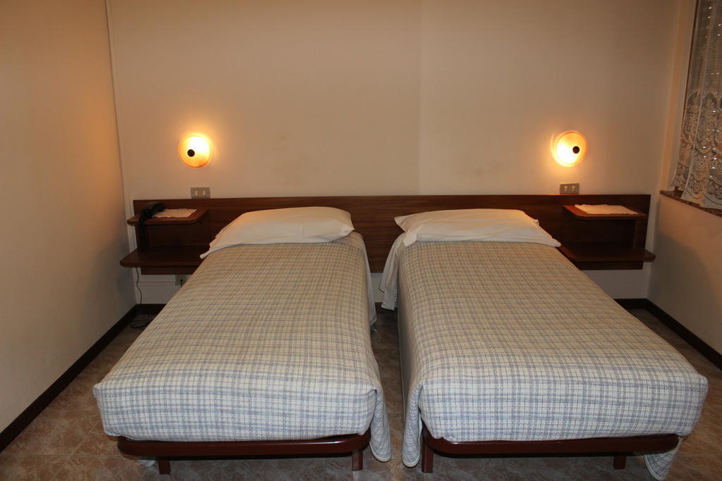 Albergo Napoleone SantʼAmbrogio di Valpolicella Quarto foto